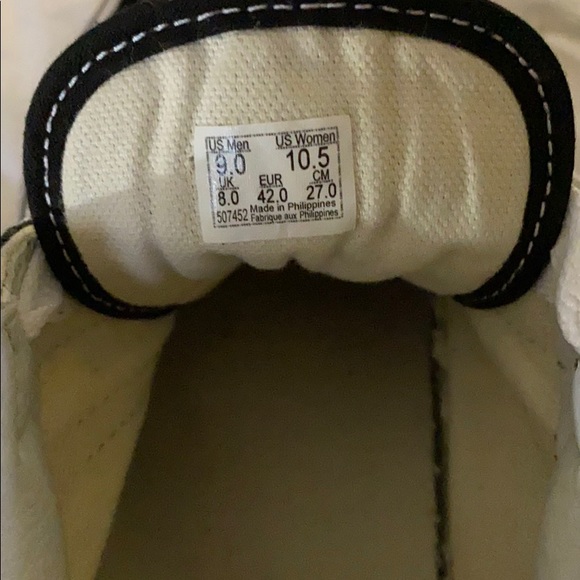 Vans - Picture 4 of 4